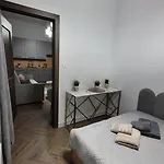 Jaracza 28/10 Appartement *