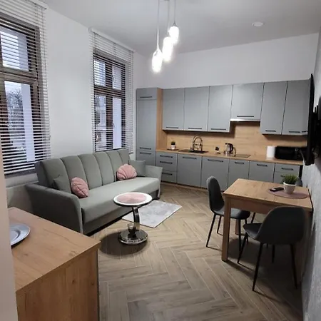 Jaracza 28/10 Apartmán Słupsk