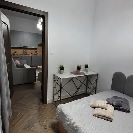 Jaracza 28/10 Apartmán *