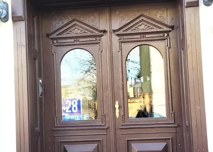 Jaracza 28/10 * Słupsk